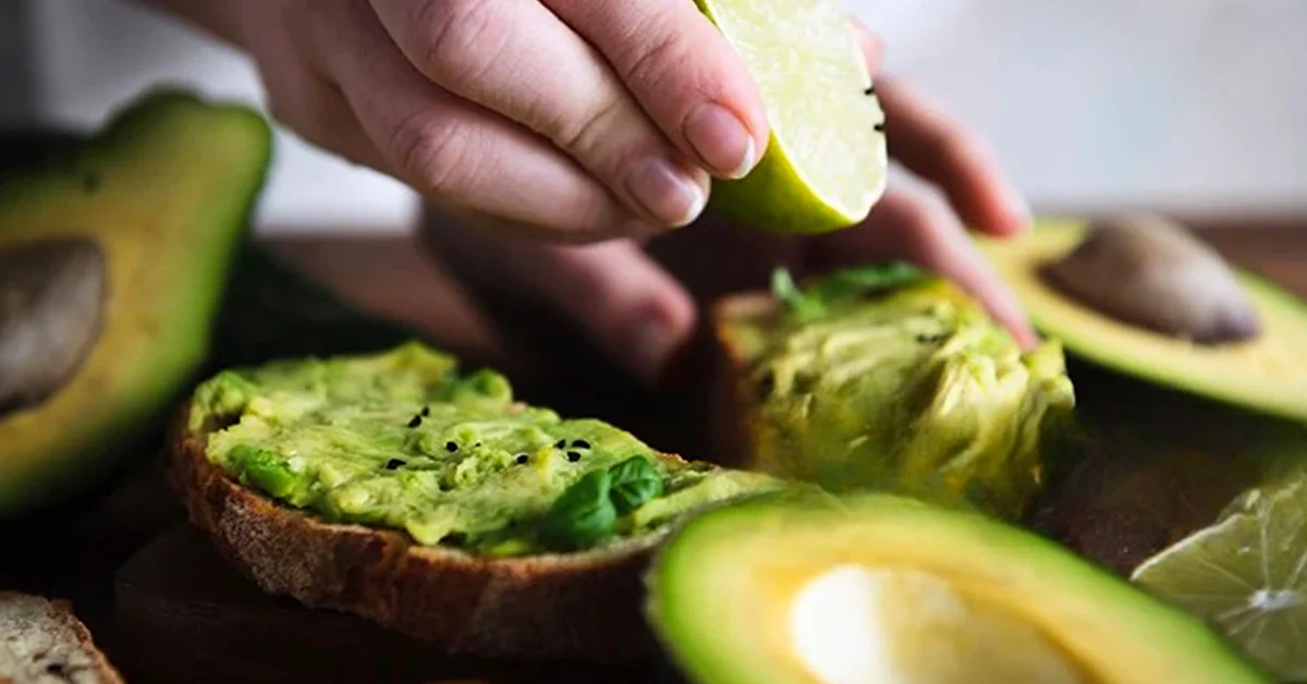 Avocado Toast with Lemon